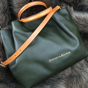 Dooney and Bourke Forest green city Barlow 😍